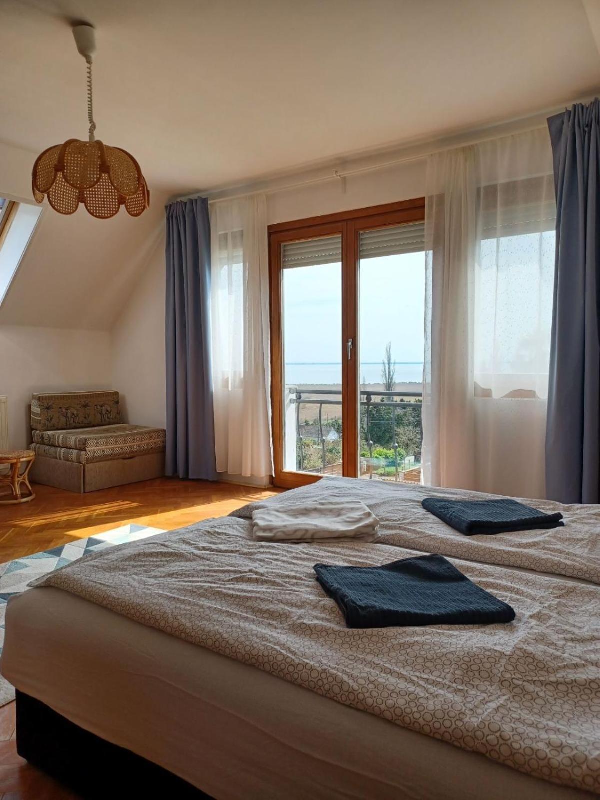 Szigligeti Panorama Apartmanhaz Buitenkant foto