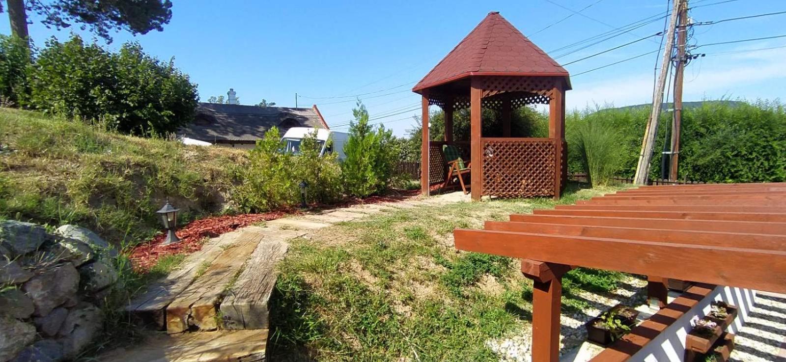 Szigligeti Panorama Apartmanhaz Buitenkant foto