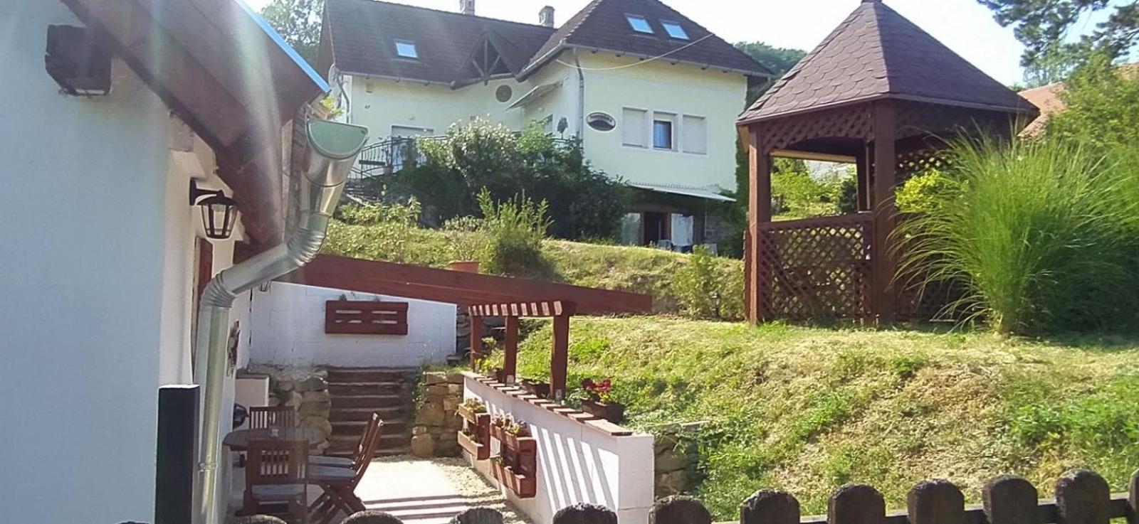 Szigligeti Panorama Apartmanhaz Buitenkant foto