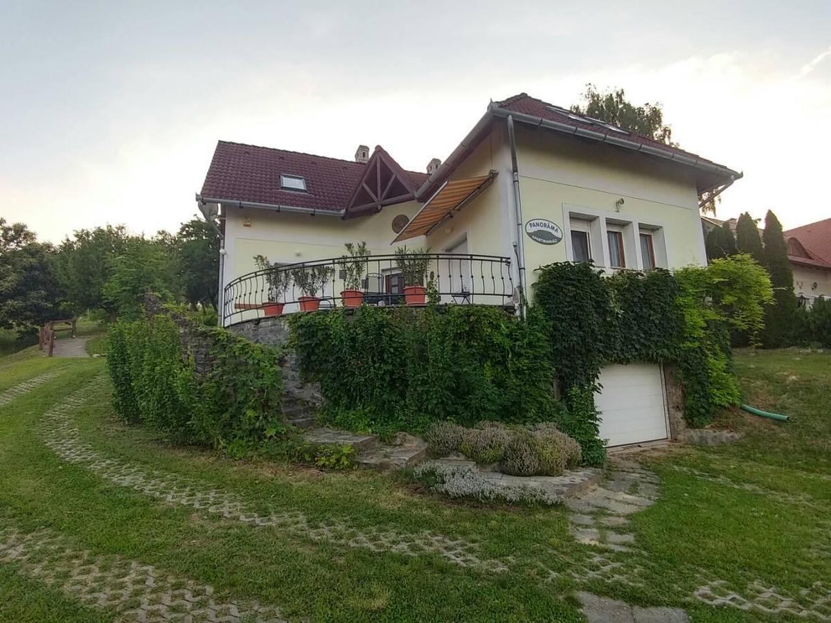 Szigligeti Panorama Apartmanhaz Buitenkant foto